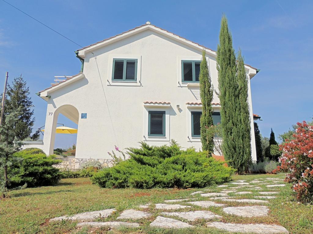 Apartment Marinovic Brzac